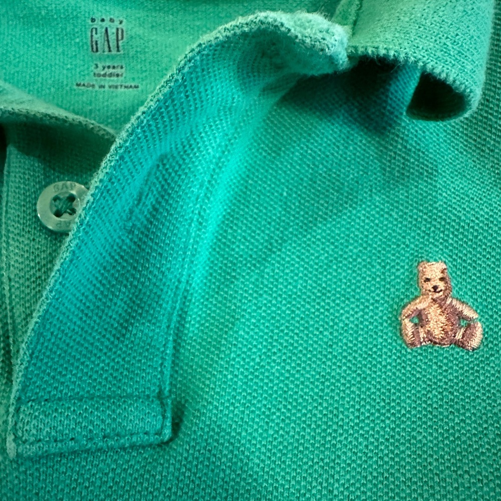 Gap boys polo shirt size 3T - Picture 3 of 3